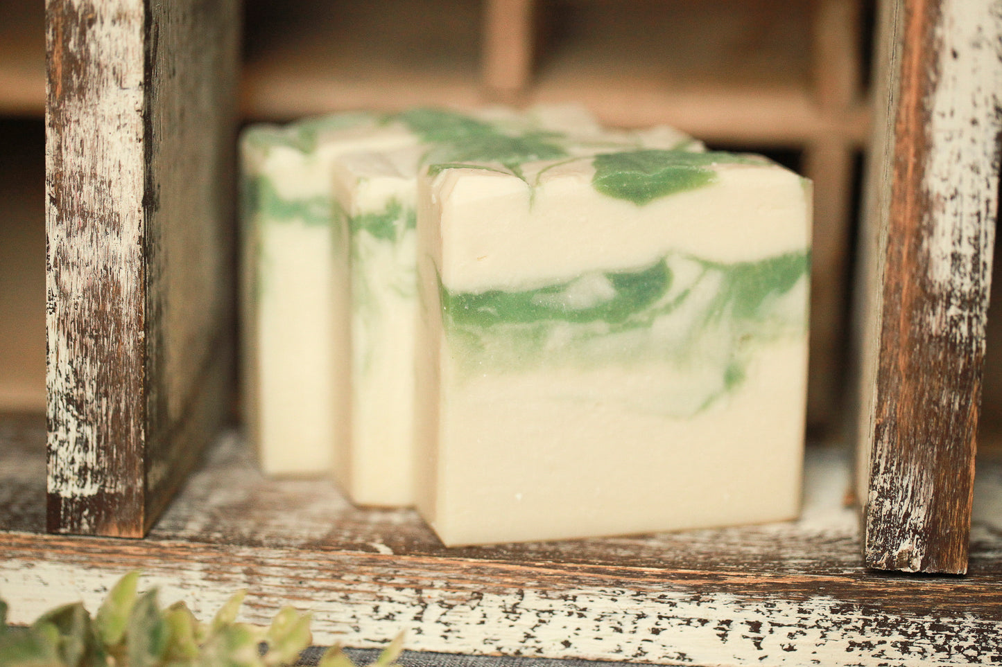 GLACIER MINT COLD PROCESS SOAP, TALLOW & SHEA BUTTER SOAP